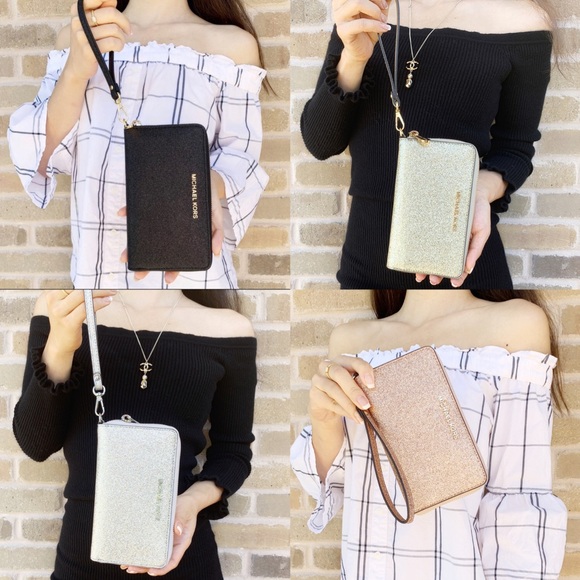 Gaby’sBags👛💕NewINBox Michael Kors Wristlet Glitt - Picture 3 of 8